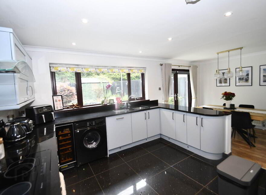 42 Glen River Park, Glenavy, Crumlin, BT29 4FX