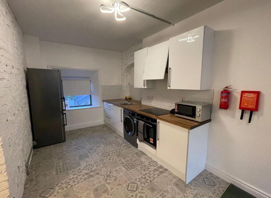 Apartment 4 32/33 Clanbrassil Street, Dundalk, A91FH7W