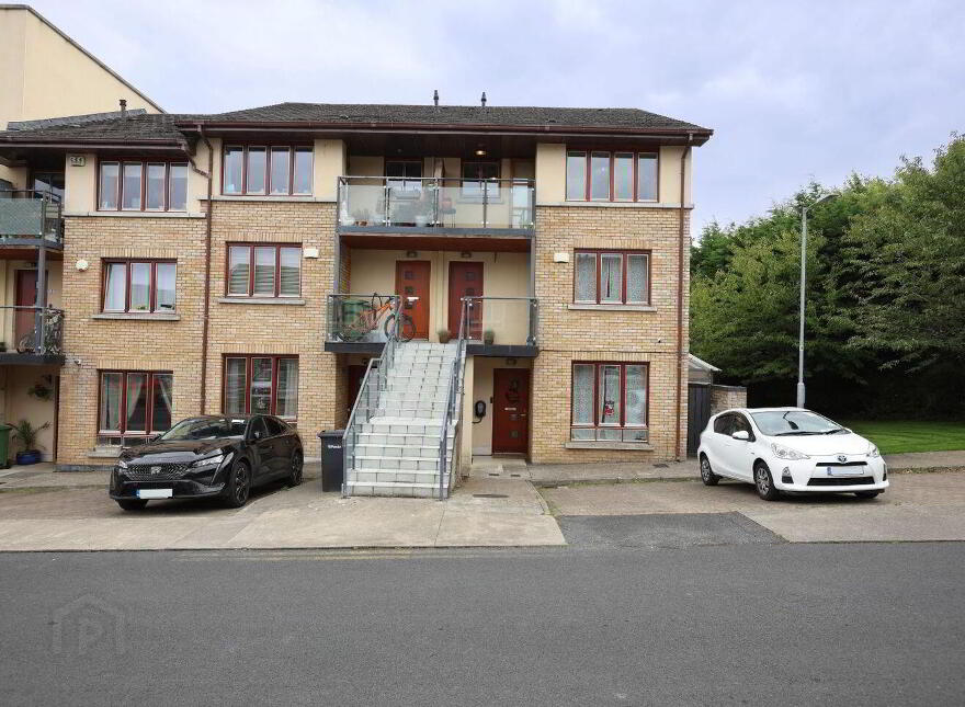 4 Belarmine Place, Stepaside, Dublin 18, D18H922 photo