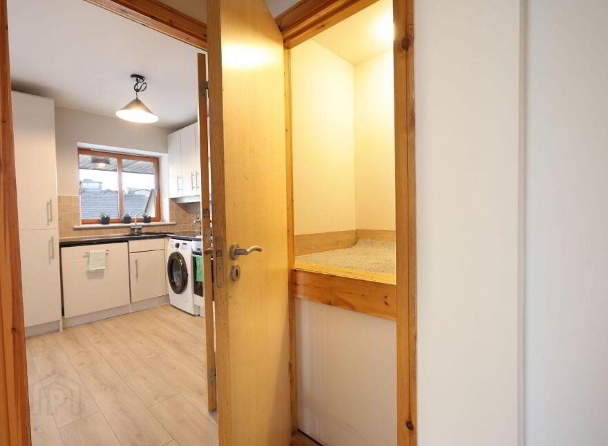 4 Belarmine Place, Stepaside, Dublin 18, D18H922