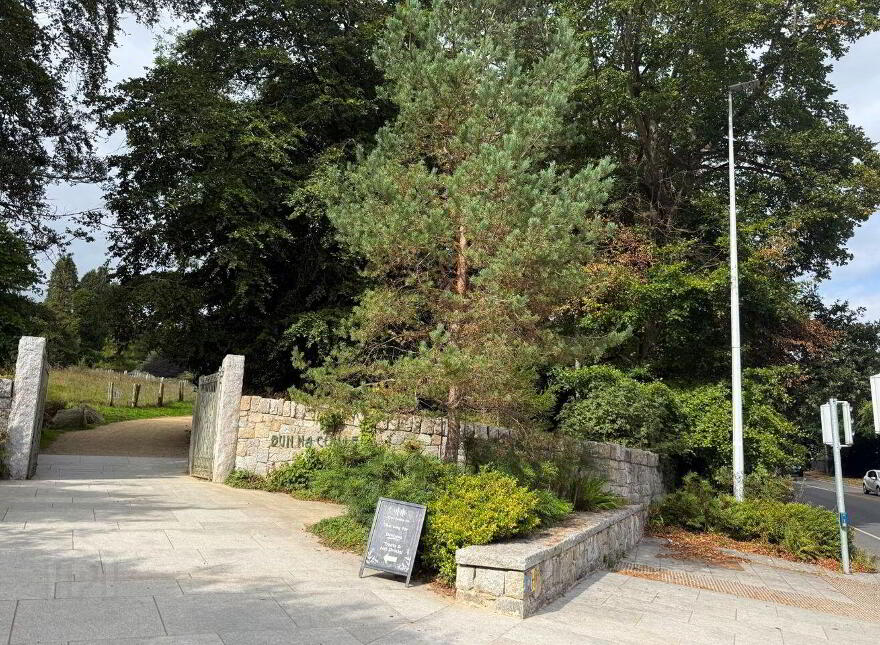 4 Belarmine Place, Stepaside, Dublin 18, D18H922