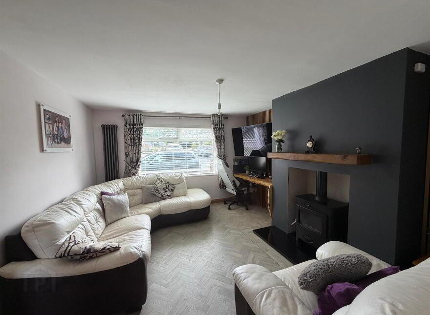 40 Faughan Crescent, Drumahoe, L'Derry, BT47 3LA