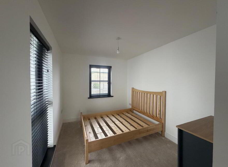 39 Cumber View, Claudy, L'Derry, BT47 4FG