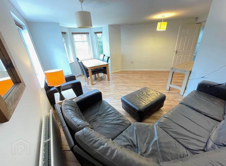 Apt 7 College House, Wellington Square, Belfast, BT7 3LF