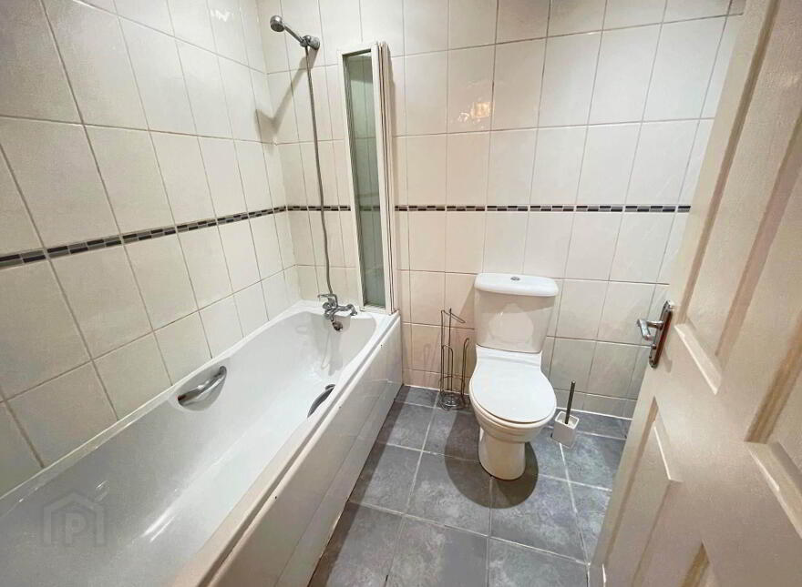 Apt 7 College House, Wellington Square, Belfast, BT7 3LF