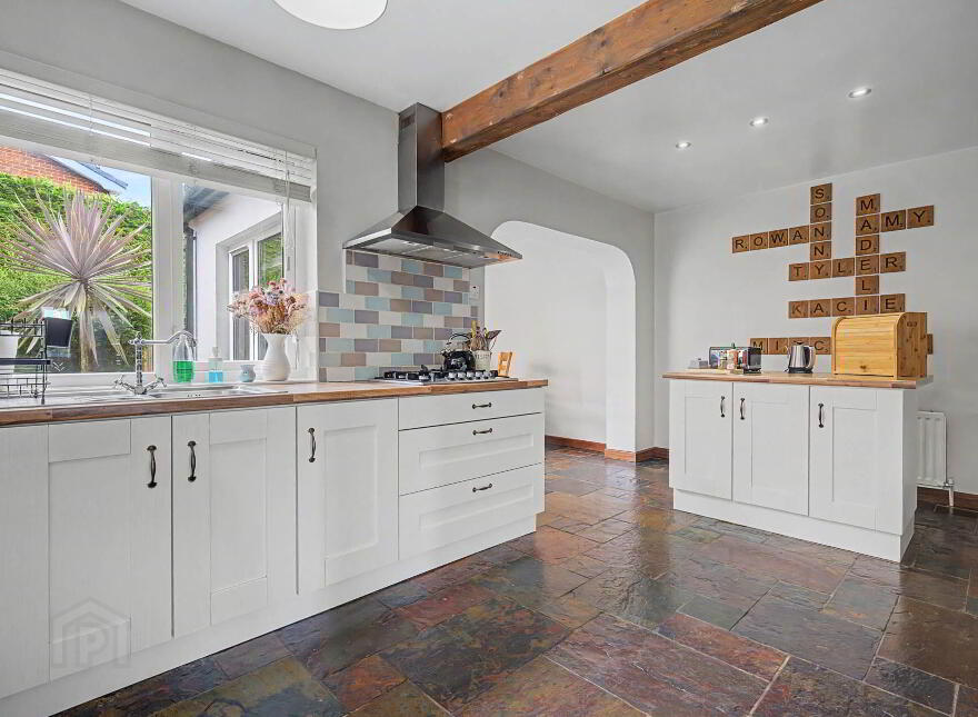 21 Kimberley Hill, Lisnagelvin, Derry, BT47 5QL