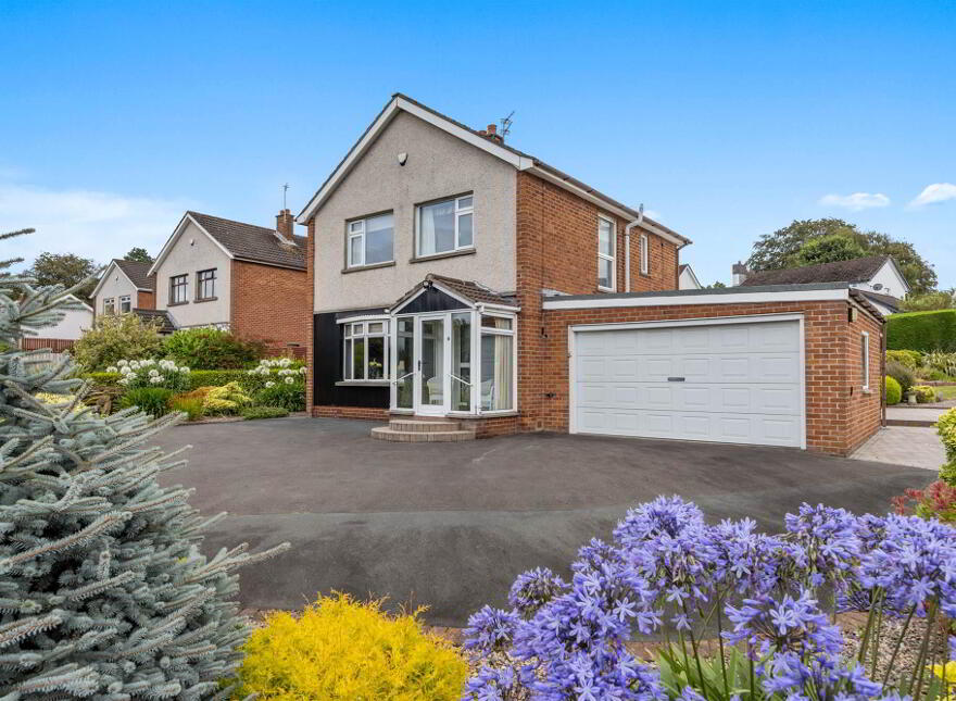 10 The Close, Holywood, BT18 0AW