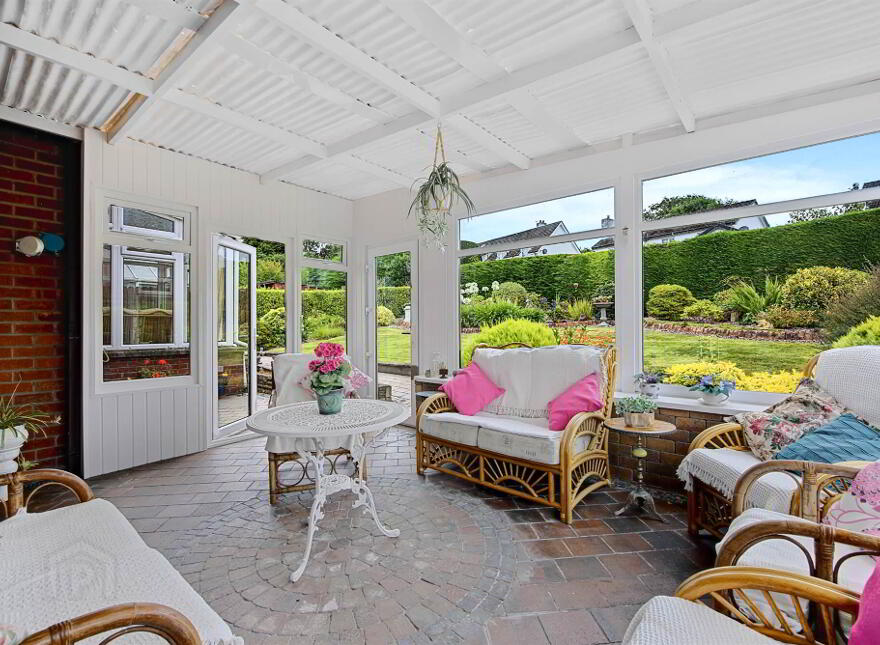 10 The Close, Holywood, BT18 0AW