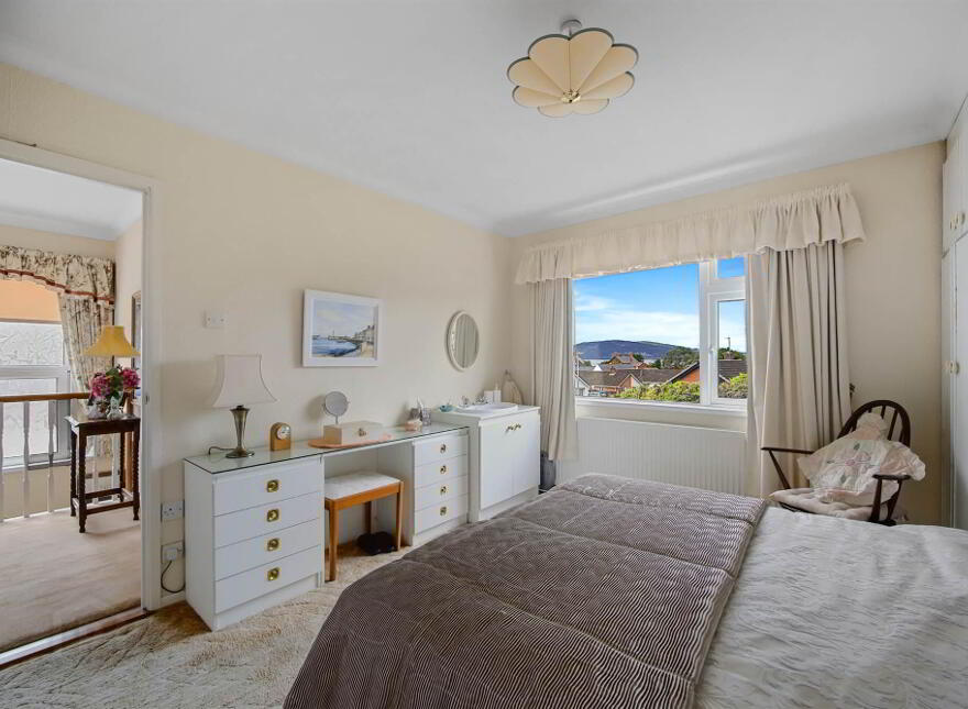10 The Close, Holywood, BT18 0AW
