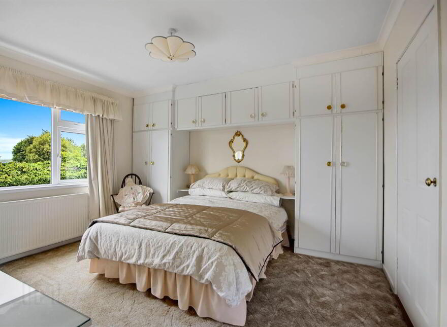 10 The Close, Holywood, BT18 0AW