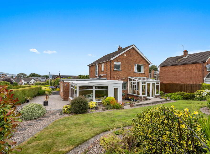 10 The Close, Holywood, BT18 0AW