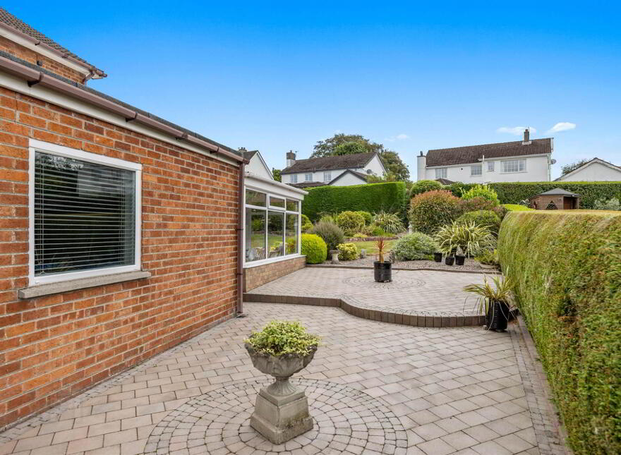 10 The Close, Holywood, BT18 0AW