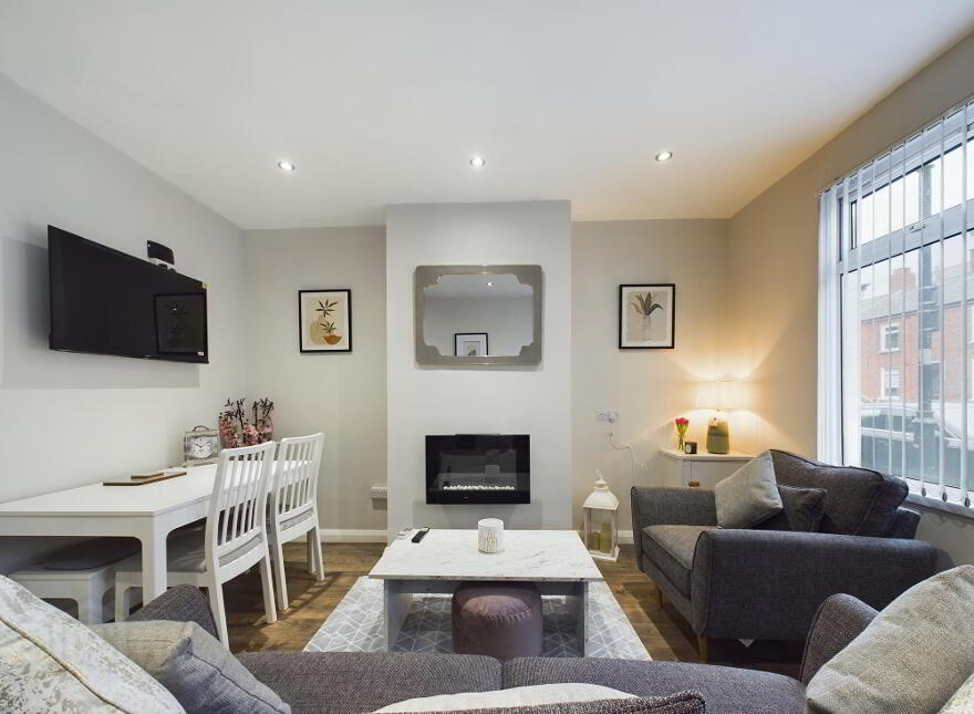 51 Hamil Street, Belfast, BT12 4AA