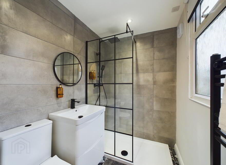 51 Hamil Street, Belfast, BT12 4AA