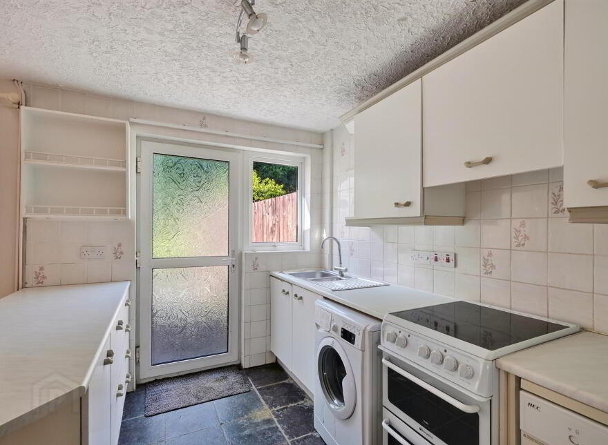 106 Erinvale Avenue, Belfast, BT10 0FP