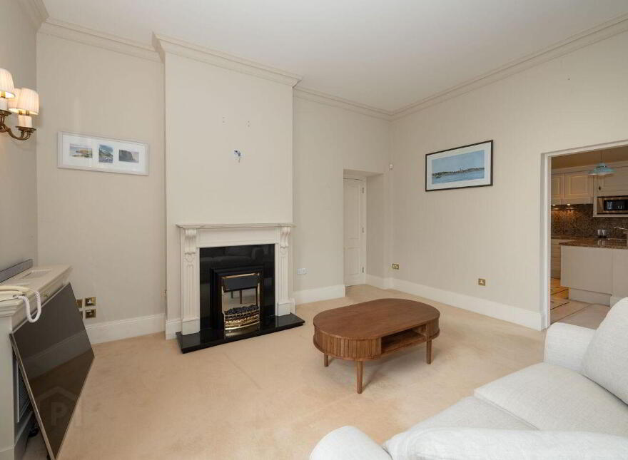 Apartment 2 The Grand, Crosshaven, P43WD62