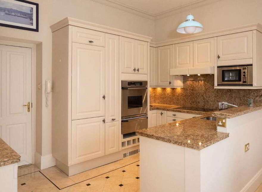 Apartment 2 The Grand, Crosshaven, P43WD62