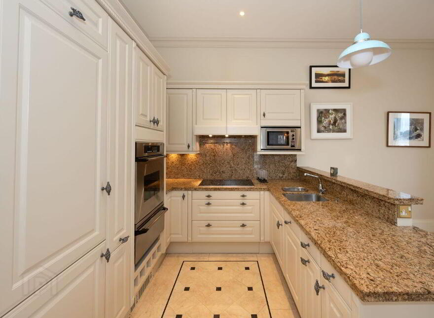 Apartment 2 The Grand, Crosshaven, P43WD62