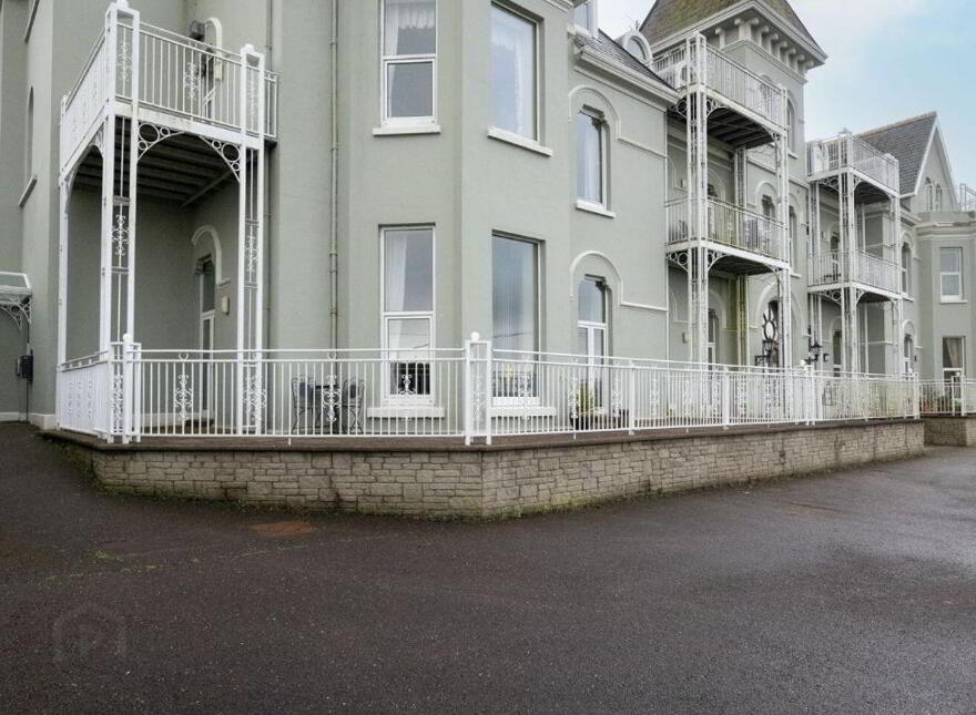 Apartment 2 The Grand, Crosshaven, P43WD62