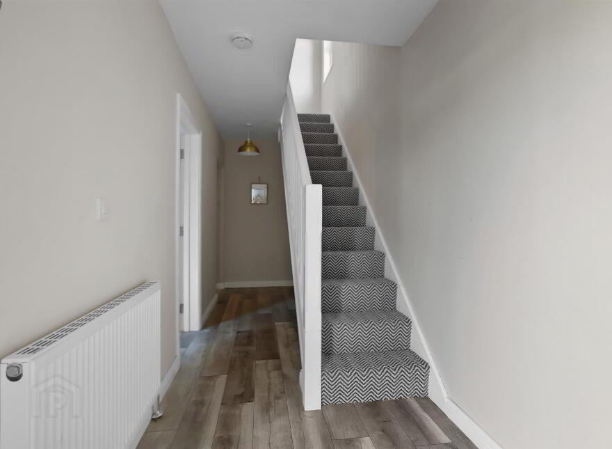 102 Ballynure Road, Ballyclare, BT39 9AQ