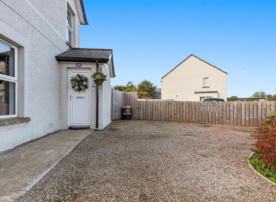 102 Ballynure Road, Ballyclare, BT39 9AQ