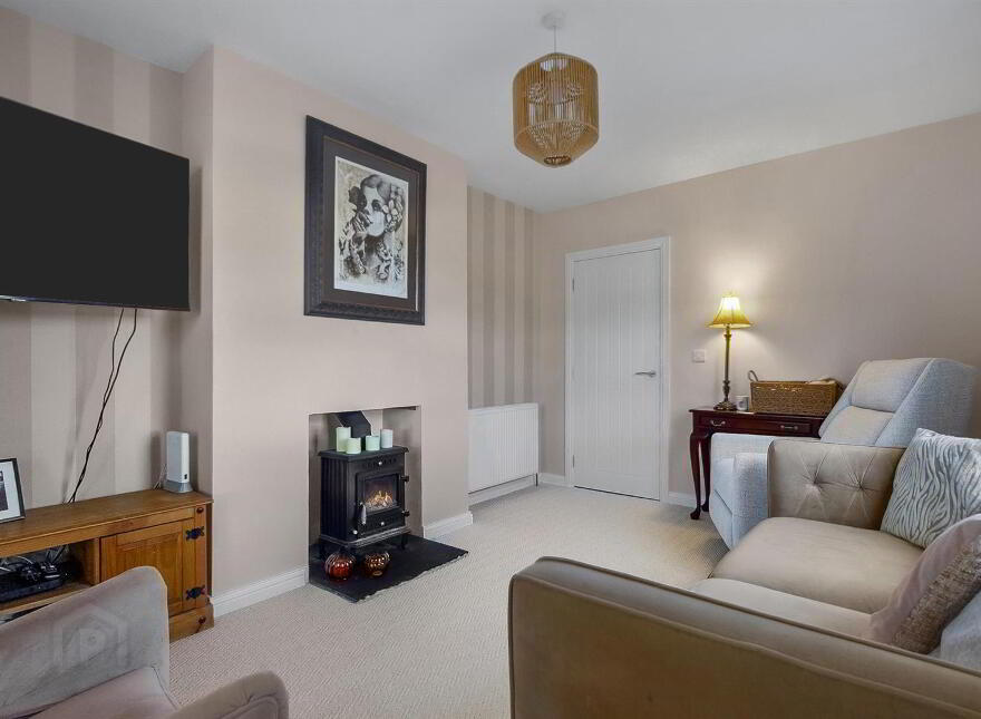 102 Ballynure Road, Ballyclare, BT39 9AQ