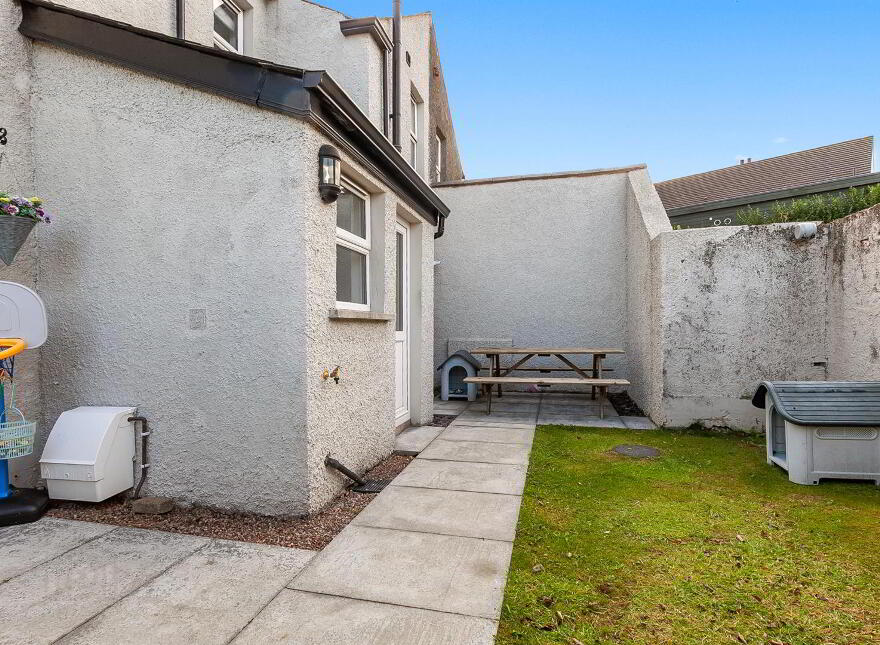 102 Ballynure Road, Ballyclare, BT39 9AQ