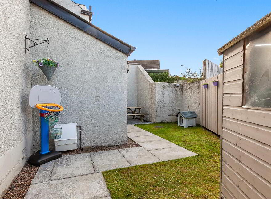 102 Ballynure Road, Ballyclare, BT39 9AQ