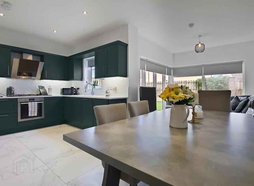 43 Blackrock Crescent, Newtownabbey, BT36 4AY