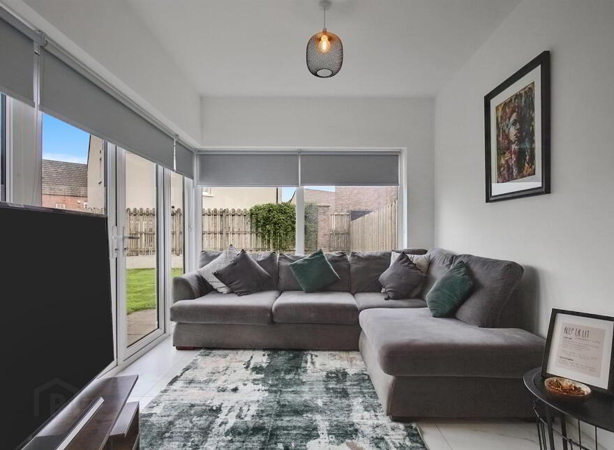 43 Blackrock Crescent, Newtownabbey, BT36 4AY
