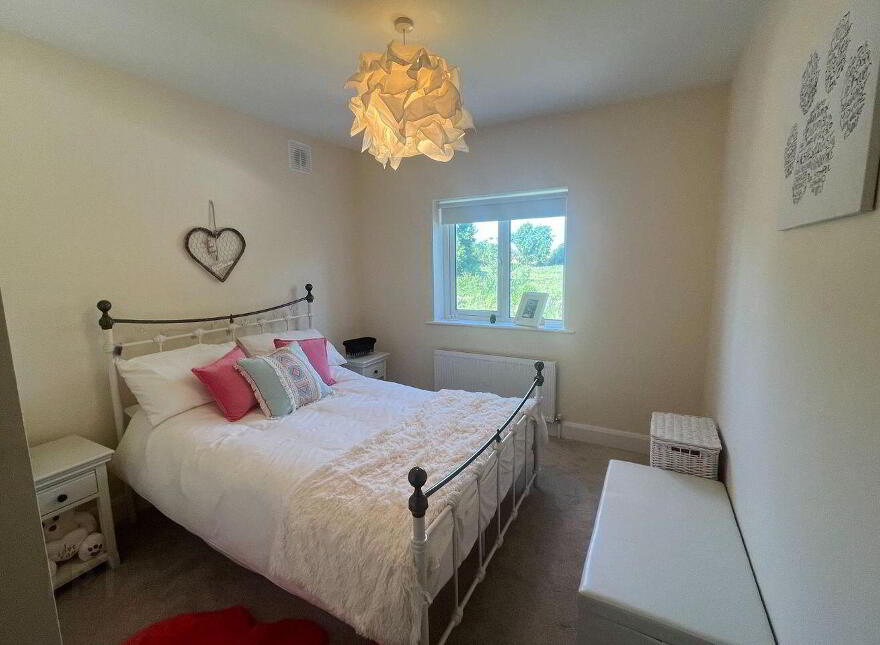 18 The Stables, Monivea, H65YW84