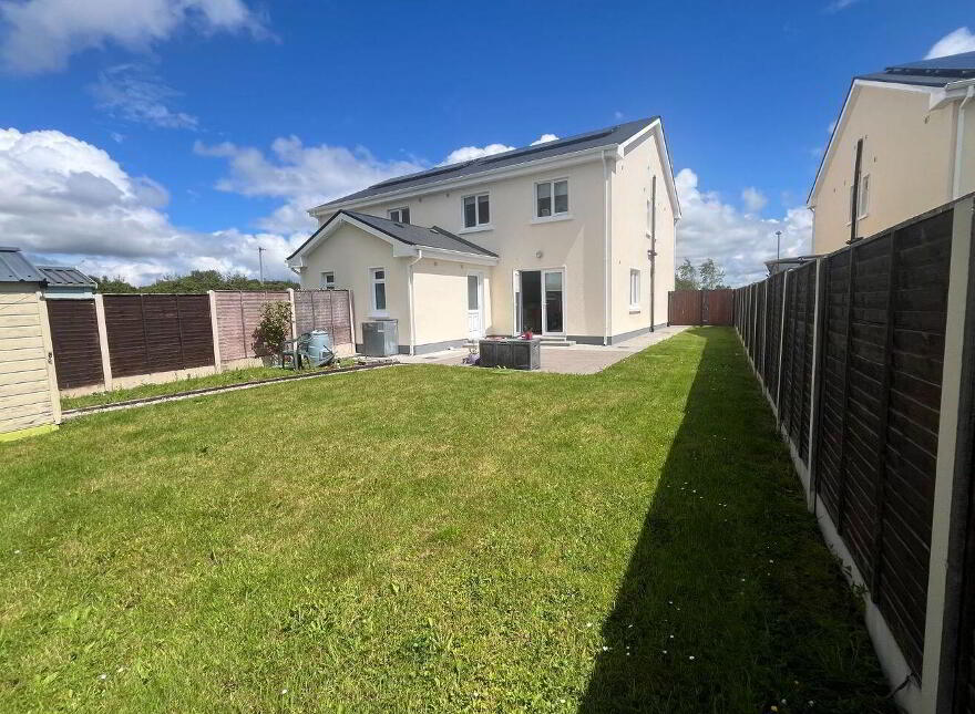 18 The Stables, Monivea, H65YW84