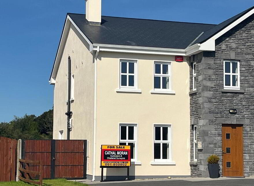 18 The Stables, Monivea, H65YW84