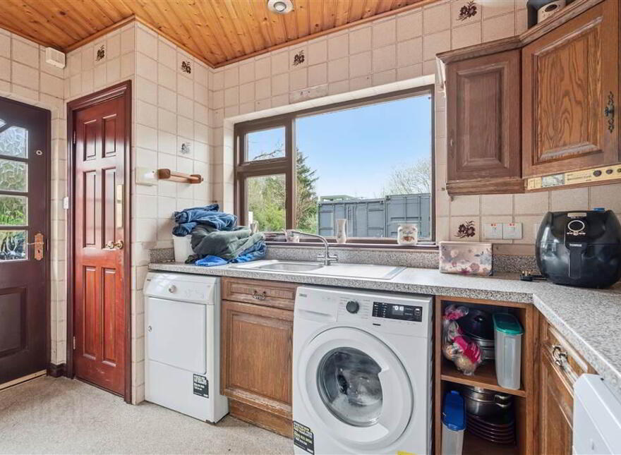 104 Kilgad Road, Moorfields, Ballymena, BT42 3EE