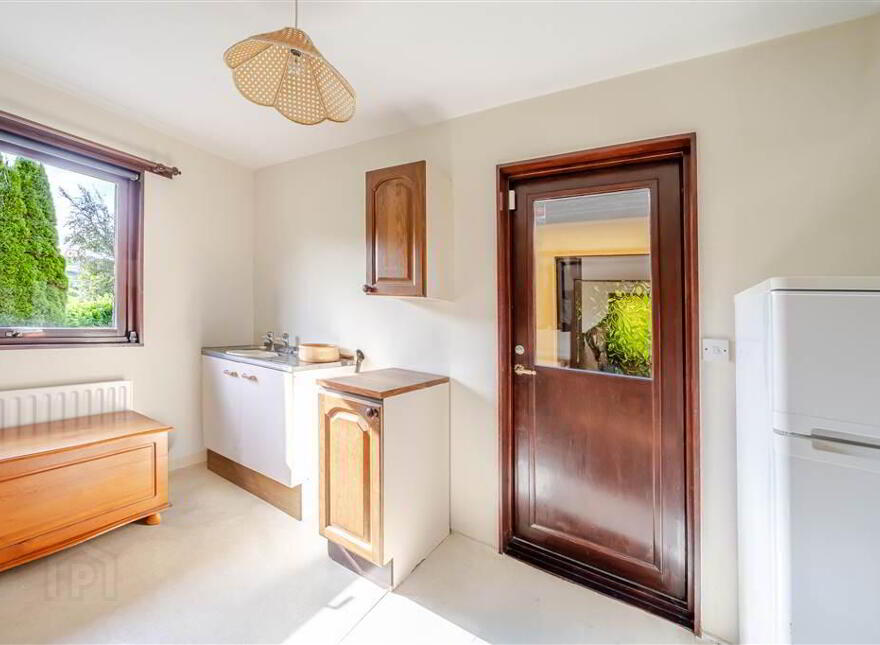 Carrownalurgan, Westport, F28TX83