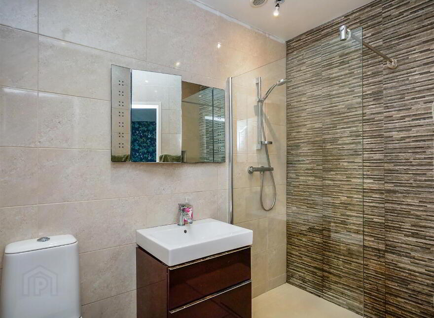 21 Cairnshill Green, Cairnshill Road, Belfast, BT8 6RN