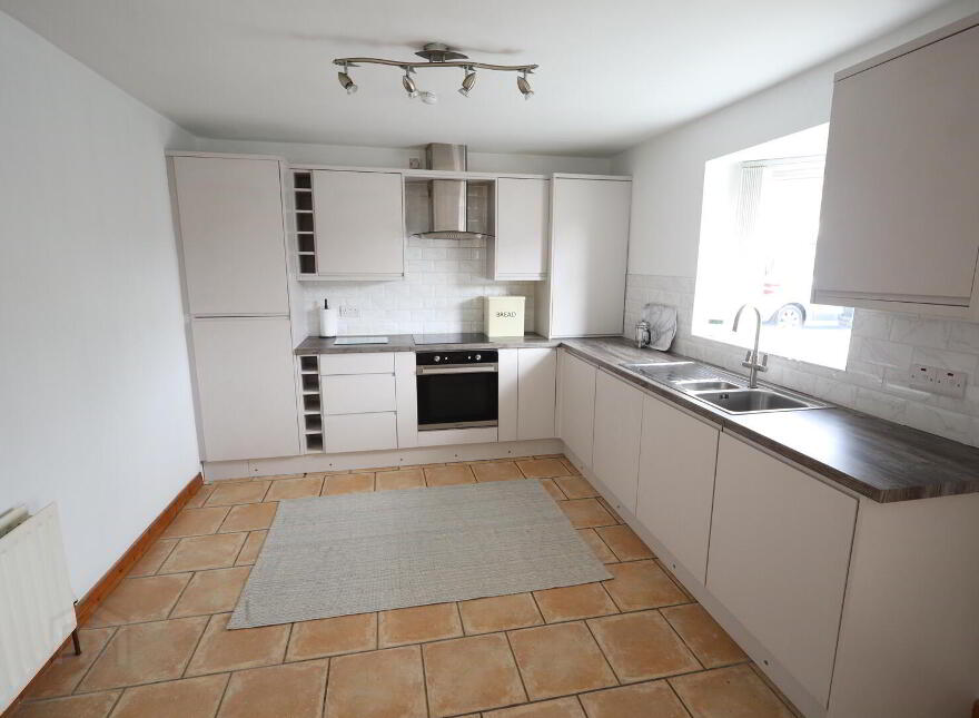 27 Lower Rogan Manor, Newtownabbey, BT36 4BE