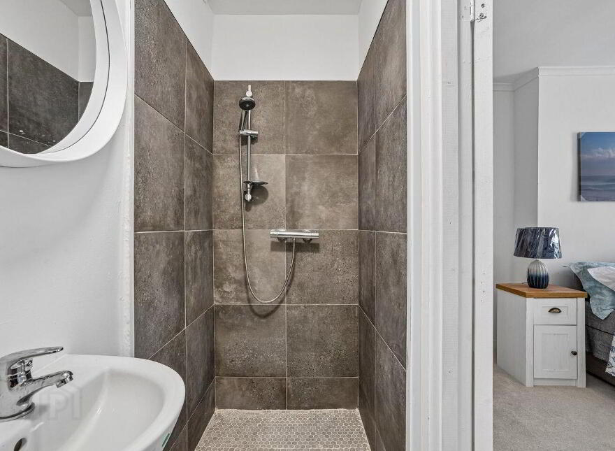 135 Pearse Street, Grand Canal Dock, Grand Canal Dock, D02C972