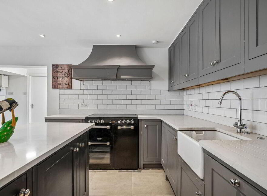 135 Pearse Street, Grand Canal Dock, Grand Canal Dock, D02C972