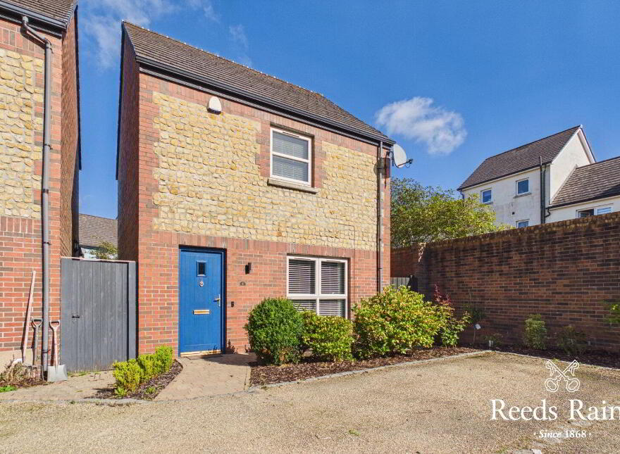 6 Lady Wallace Forge, Lisburn, BT28 3WQ