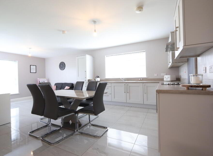 44 Oakview, Cookstown, BT80 8FJ