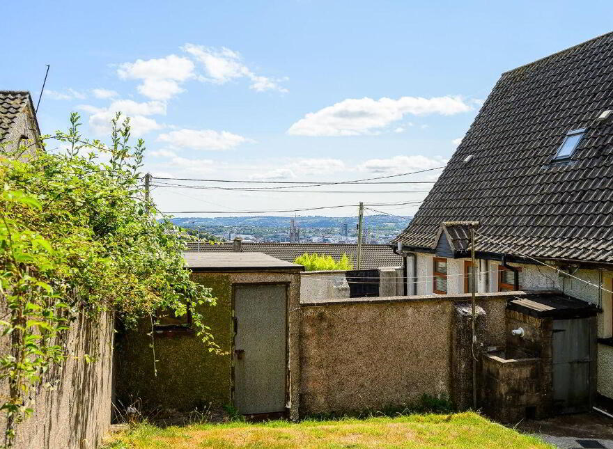 8 Inniscarra Road, Fairhill, T23H9F3