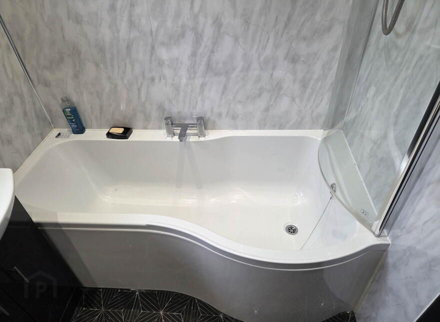 9 Ramoan Court, Ballycastle, BT54 6EB