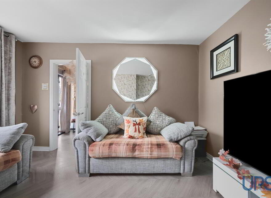 53 Beechview Park, Off Whiterock Road, Belfast, BT12 7PY