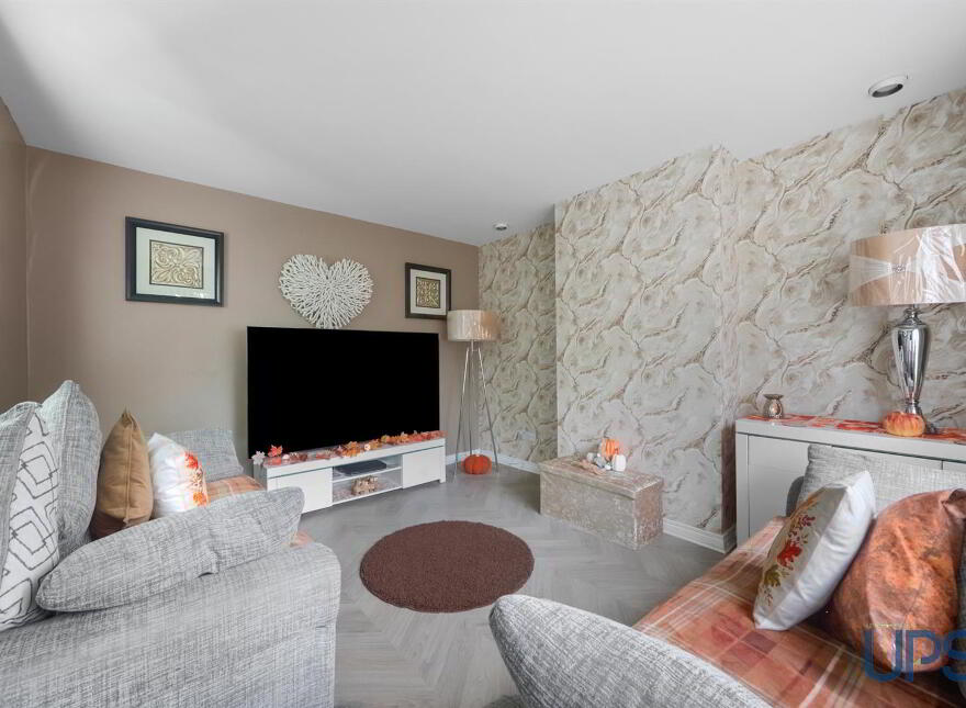 53 Beechview Park, Off Whiterock Road, Belfast, BT12 7PY