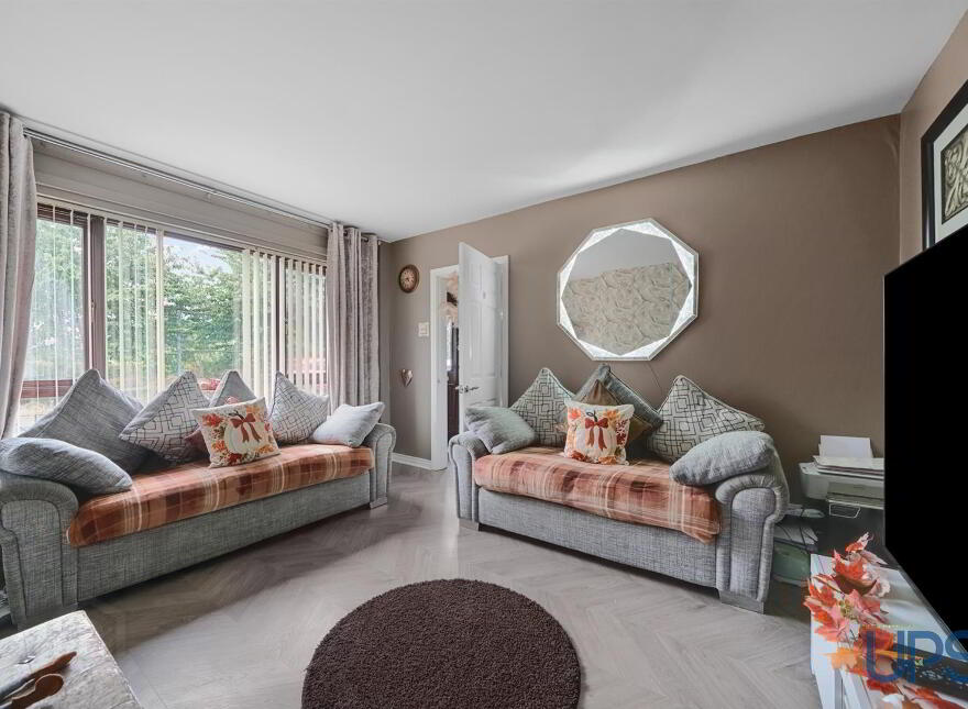 53 Beechview Park, Off Whiterock Road, Belfast, BT12 7PY