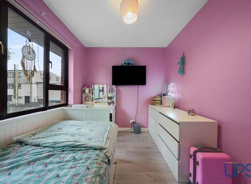 53 Beechview Park, Off Whiterock Road, Belfast, BT12 7PY