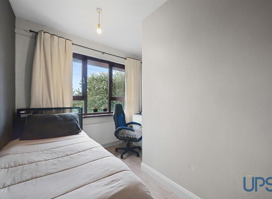 53 Beechview Park, Off Whiterock Road, Belfast, BT12 7PY