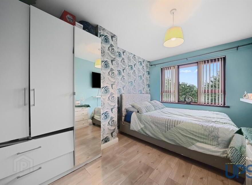 53 Beechview Park, Off Whiterock Road, Belfast, BT12 7PY