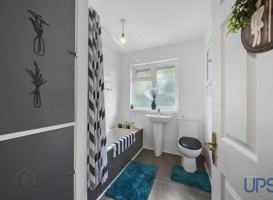 53 Beechview Park, Off Whiterock Road, Belfast, BT12 7PY